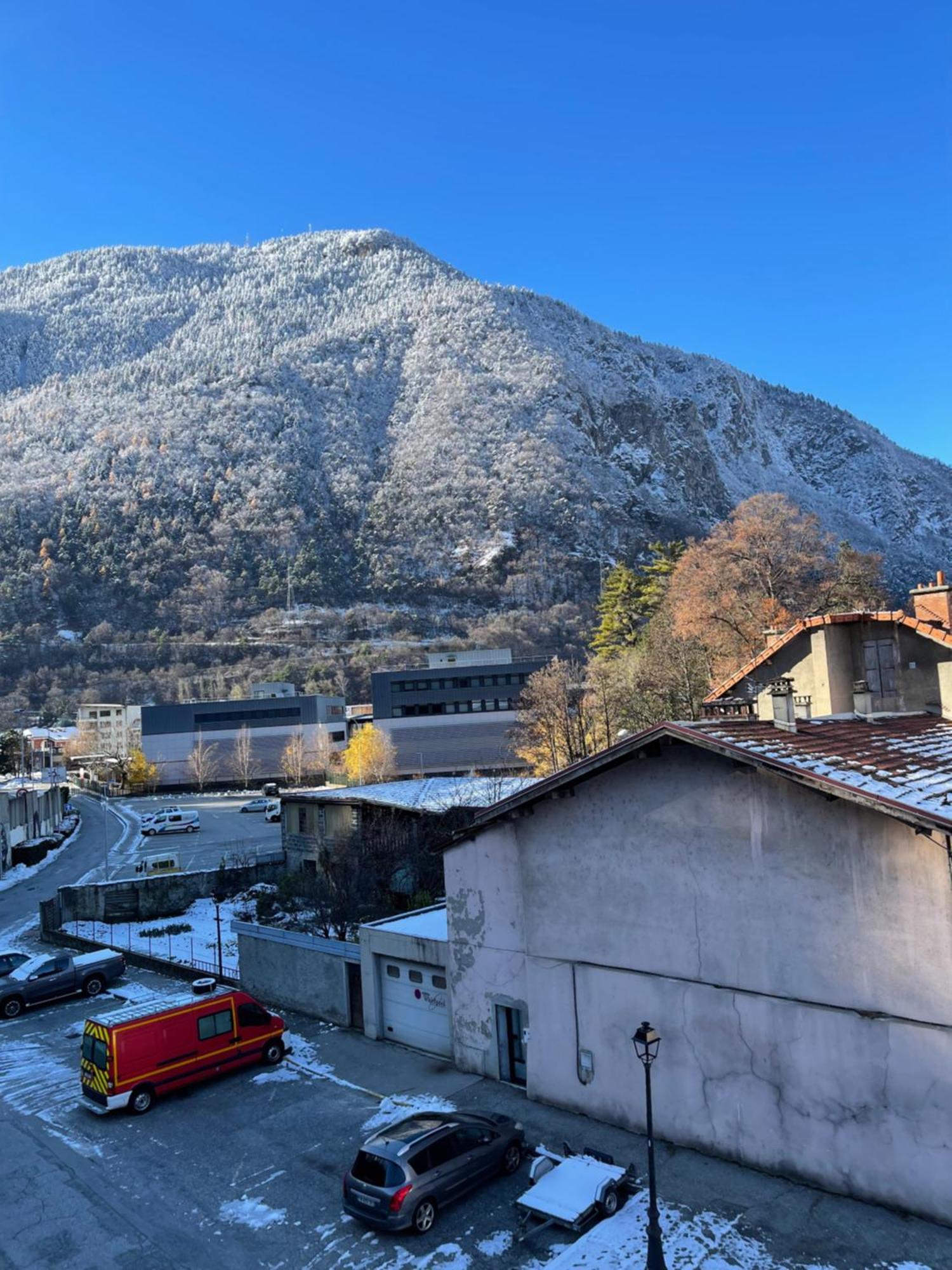 La Montagnette L Ours T1 Maison En Travaux De 10H A 17H Moutiers  Exterior foto